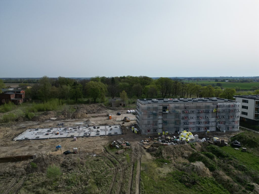 Okolica Osiedla Gwiazdowo z widokiem na park dworski.