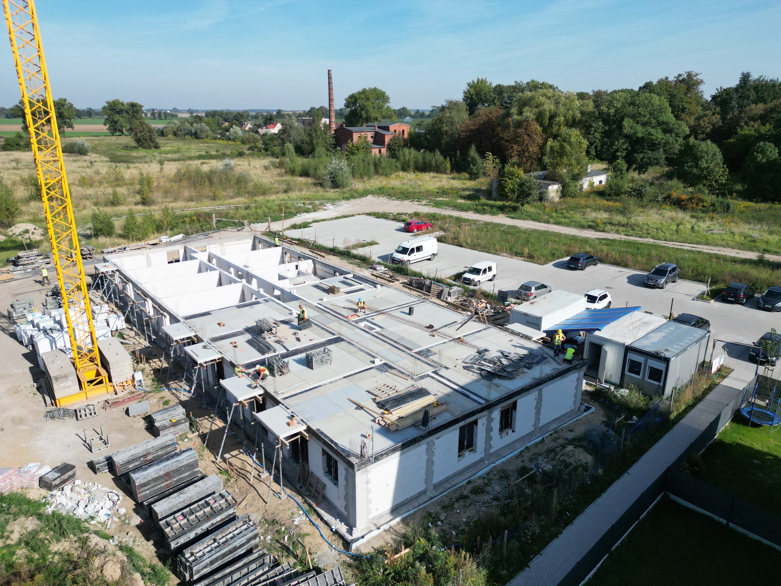 Zdjęcia związane z pracami przy stropie. 