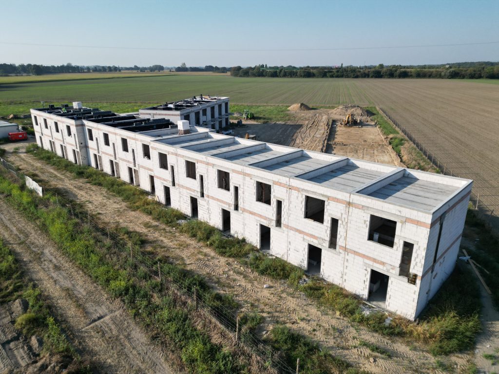 Prace ociepleniowe w pierwszym etapie Rabowice Swarzędz Park.