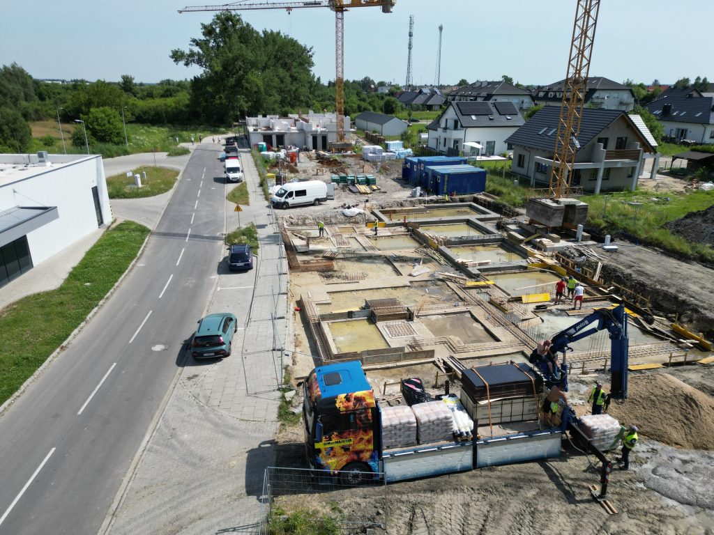 Ekipa WOWO Budownictwo podczas prac budowlanych w Tarasach Rokietnicy.