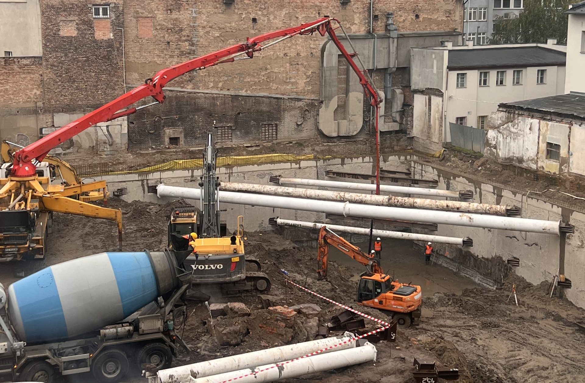 Ogrodowa 12: Apartamenty i Garaż Podziemny w Centrum Miasta