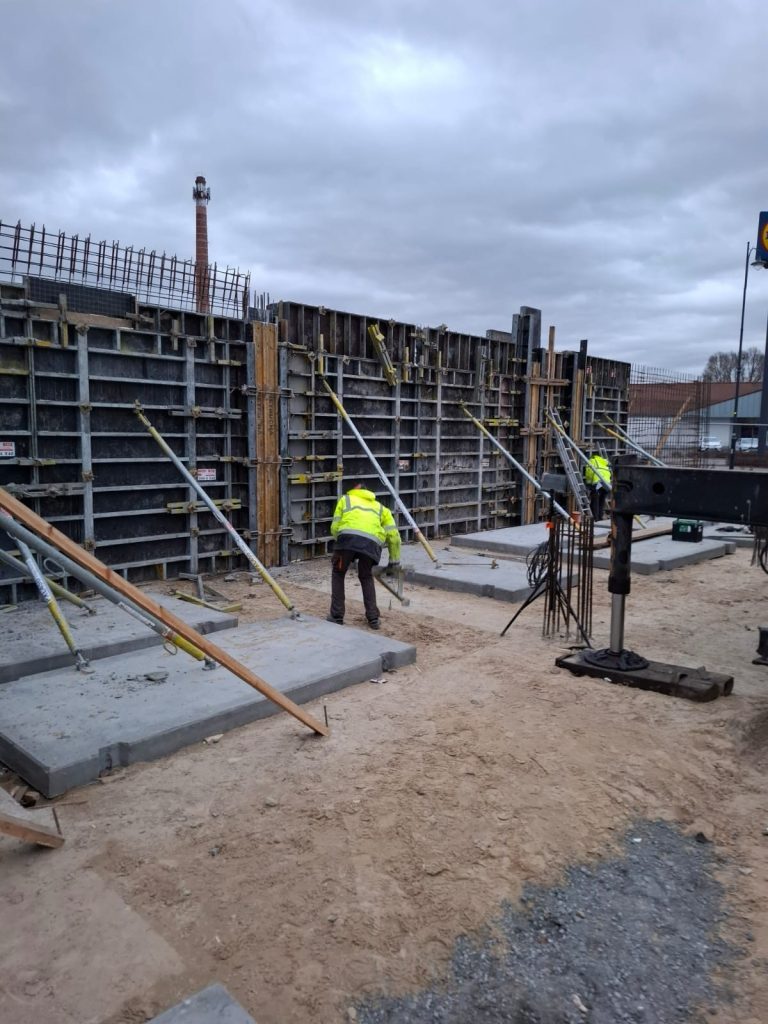 Zdjęcie prac związanych ze "stanem zerowym" budynku w inwestycji Kamienice Calisia