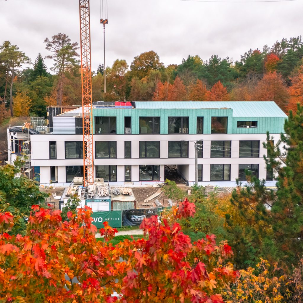 Prestiżowe nowoczesne biura w inwestycji SOVO Development – najwyższa jakość, solidny deweloper.